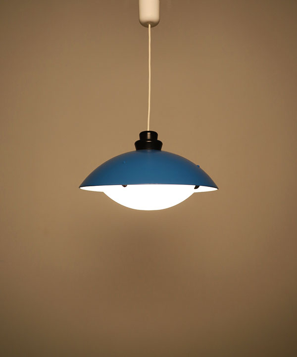 100195. 90's Sweden Memphis Pendant Lamp