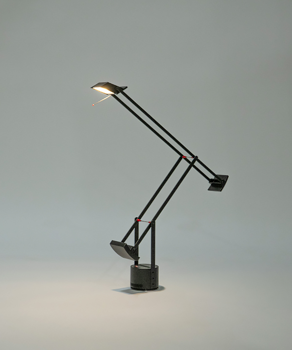 [Artemide] 단스텐드.20225